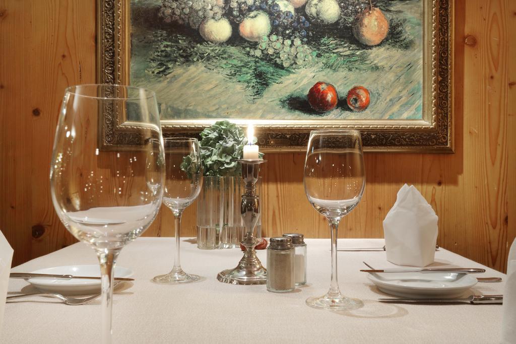 Hotel-Restaurant Roter Ochsen Lauchheim Dış mekan fotoğraf