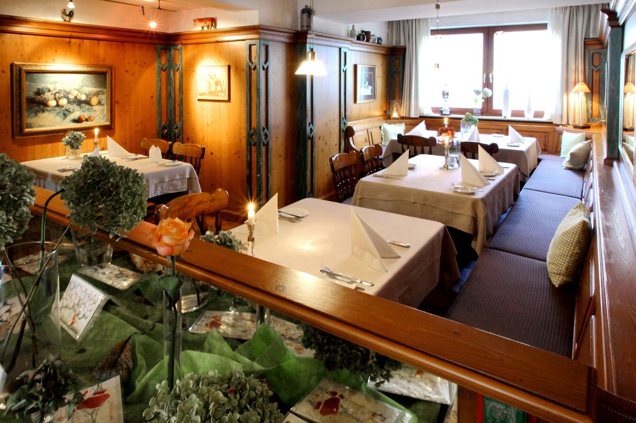 Hotel-Restaurant Roter Ochsen Lauchheim Dış mekan fotoğraf