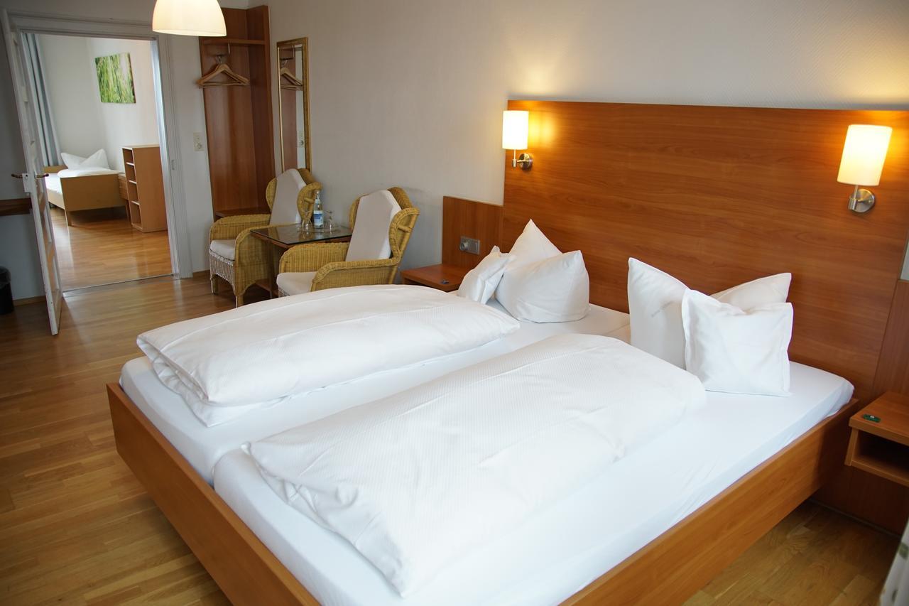 Hotel-Restaurant Roter Ochsen Lauchheim Dış mekan fotoğraf
