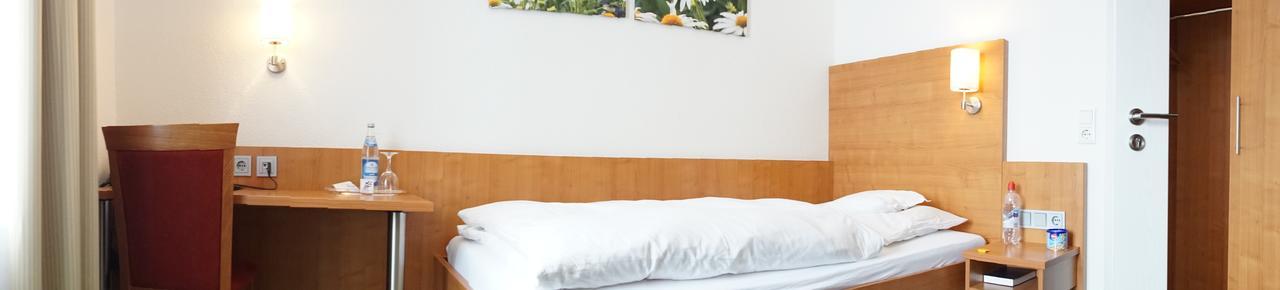 Hotel-Restaurant Roter Ochsen Lauchheim Dış mekan fotoğraf
